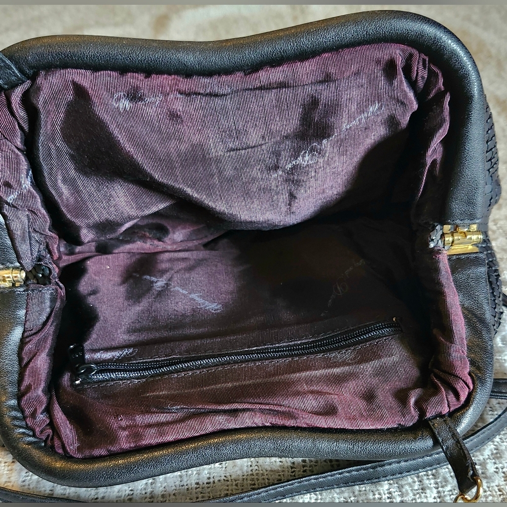 Vintage Whiting & Davis 1980s Black Metal Mesh & Leather Trim Clutch Bag - Picture 9 of 12